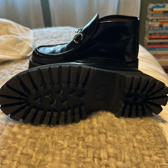 Gucci Women’s Ankle boot w/ Horsebit - Picture 8 of 10